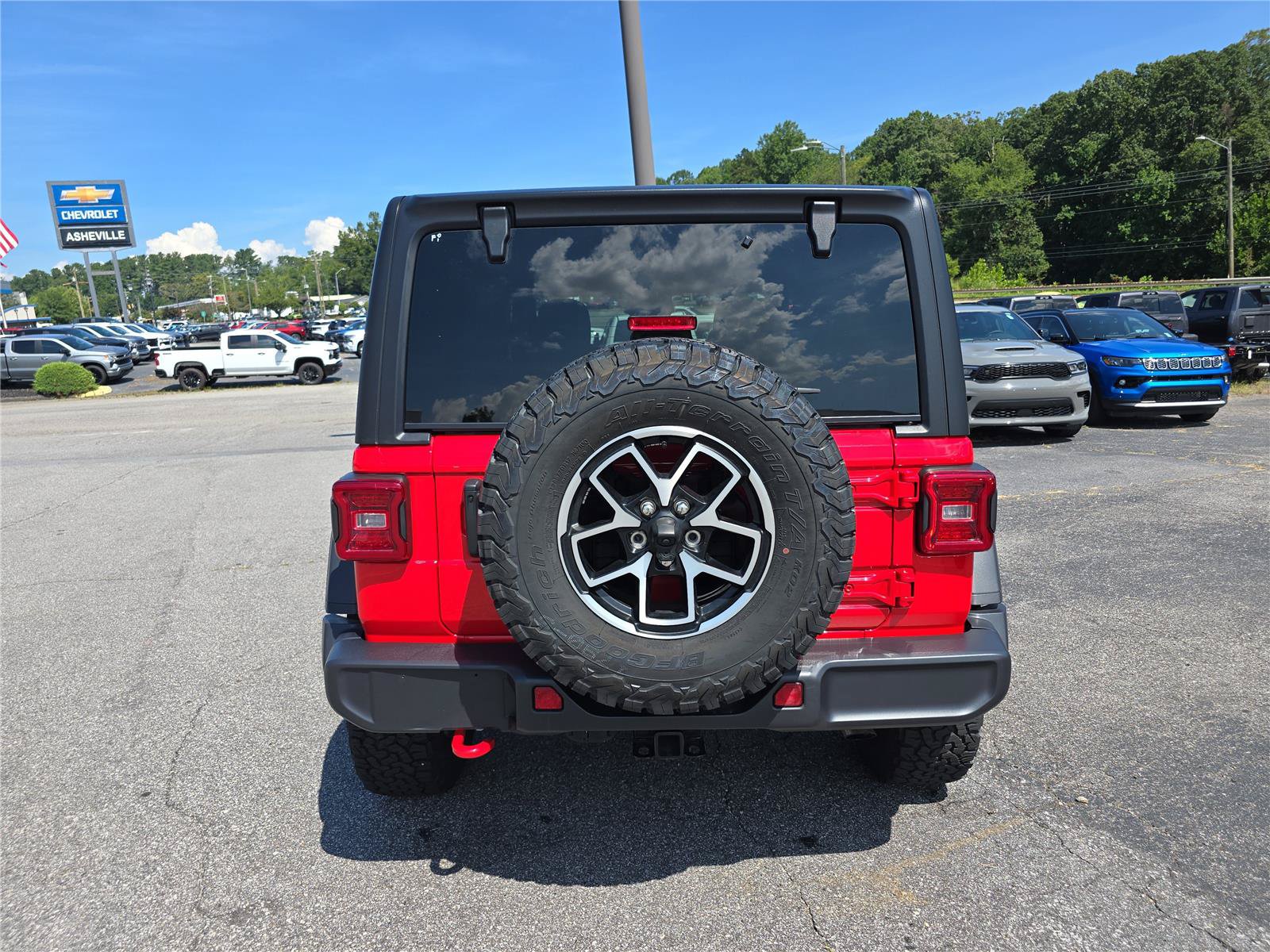 Used 2026 Jeep Wrangler Unlimited Rubicon AWD/4WD image 4