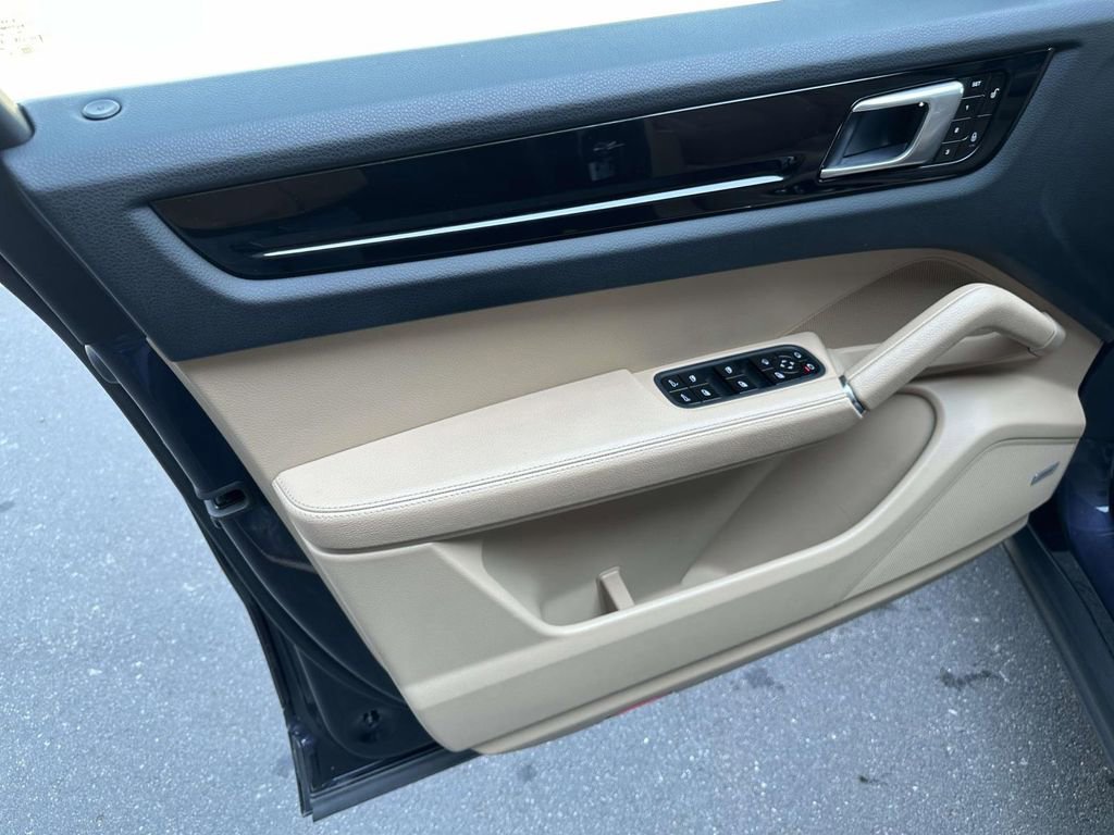 Certified 2019 Porsche Cayenne image 17