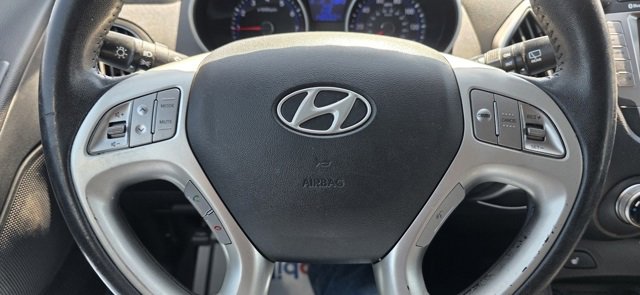 Used 2013 Hyundai Tucson Limited w/ Premium Pkg image 17