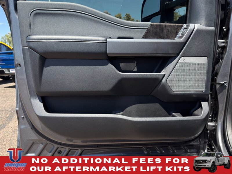 Used 2025 Ford F350 Lariat w/ FX4 Off-Road Package AWD/4WD image 17