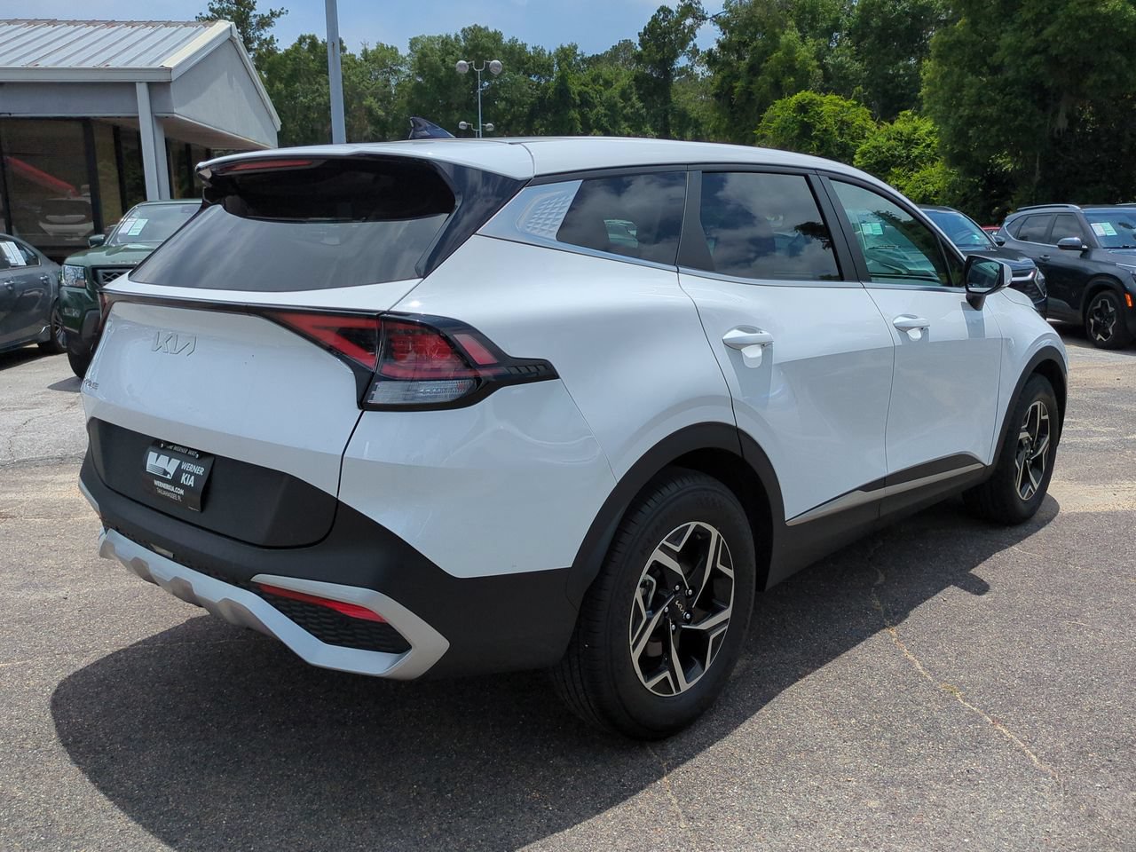 Certified 2025 Kia Sportage LX FWD image 5