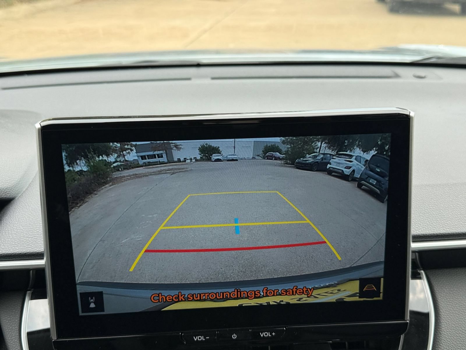 Used 2026 Toyota Corolla Cross XLE FWD image 25