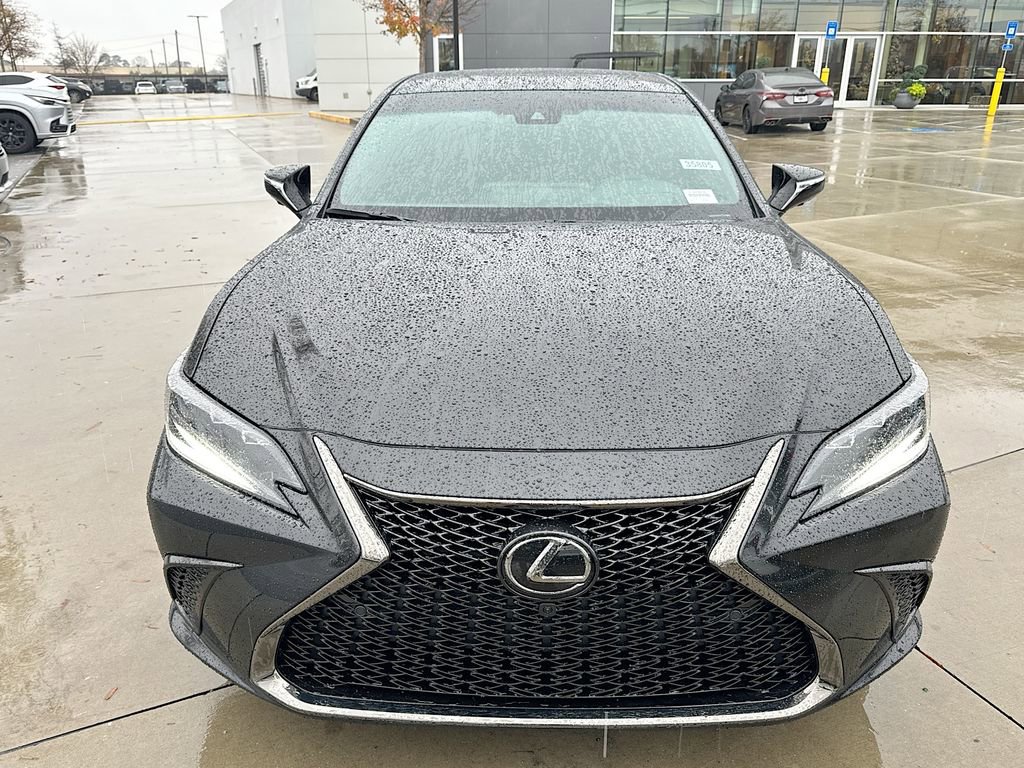 New 2025 Lexus ES 350 F Sport image 4