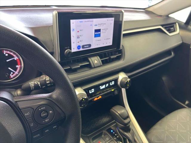 Certified 2024 Toyota RAV4 XLE AWD/4WD image 20
