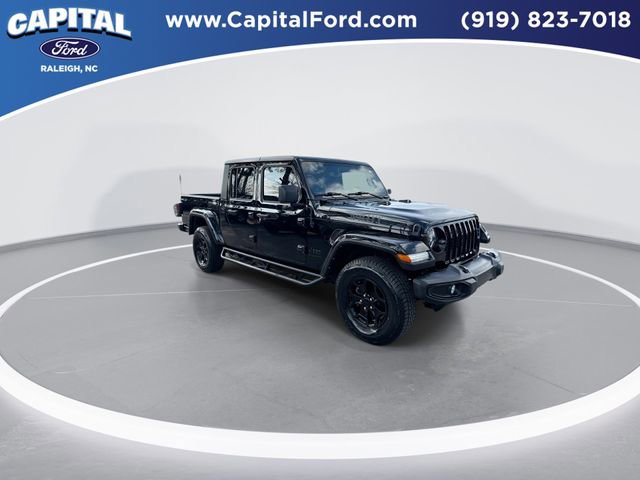 Used 2022 Jeep Gladiator Willys image 2