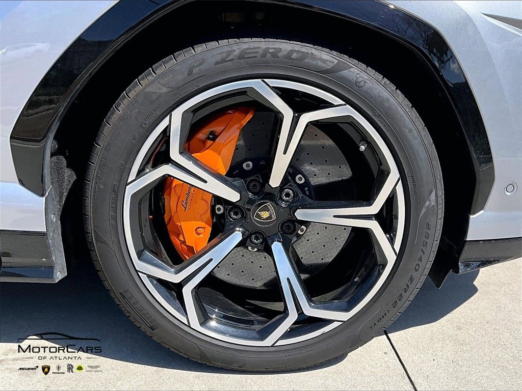 Used 2020 Lamborghini Urus image 25