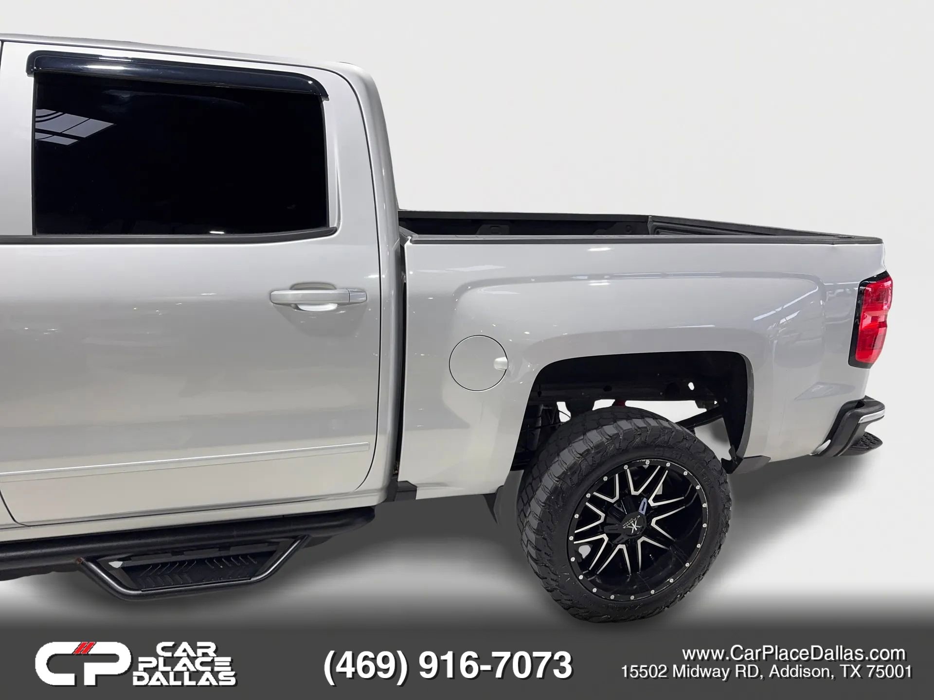 Used 2018 Chevrolet Silverado 1500 LT w/ Texas Edition AWD/4WD image 7