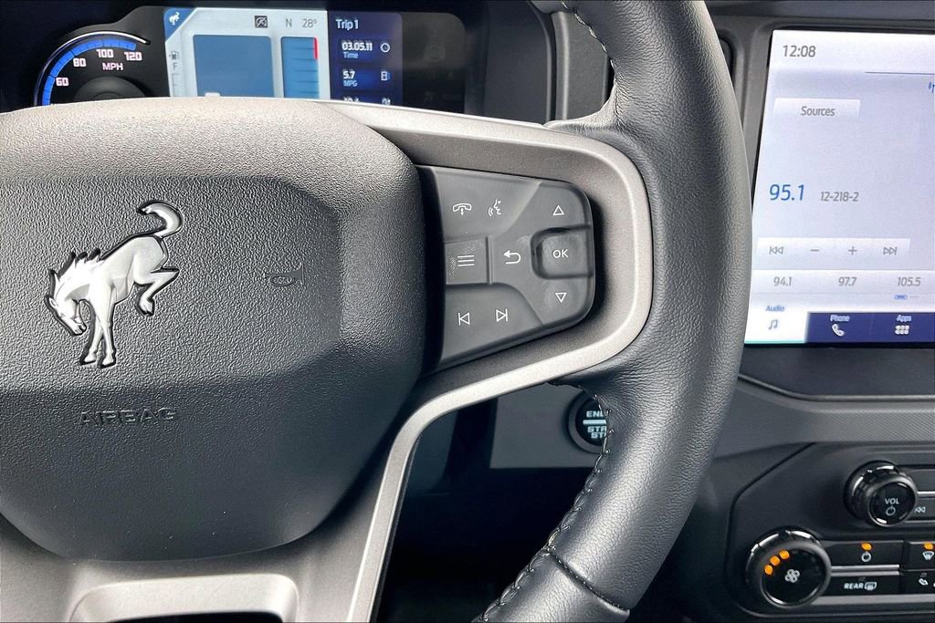 Certified 2024 Ford Bronco Black Diamond image 17