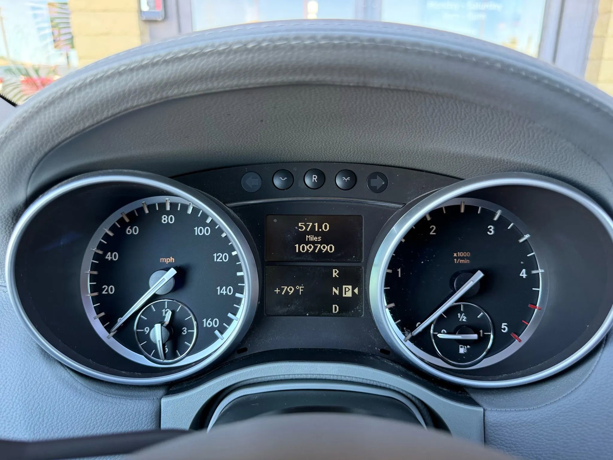 Used 2012 Mercedes-Benz GL 320 BlueTEC 4MATIC image 31