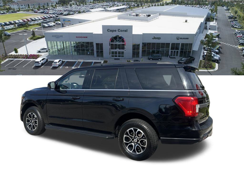 Used 2024 Ford Expedition XLT AWD/4WD image 4