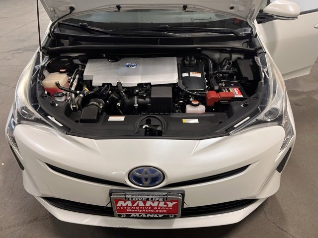 Used 2016 Toyota Prius Four image 9