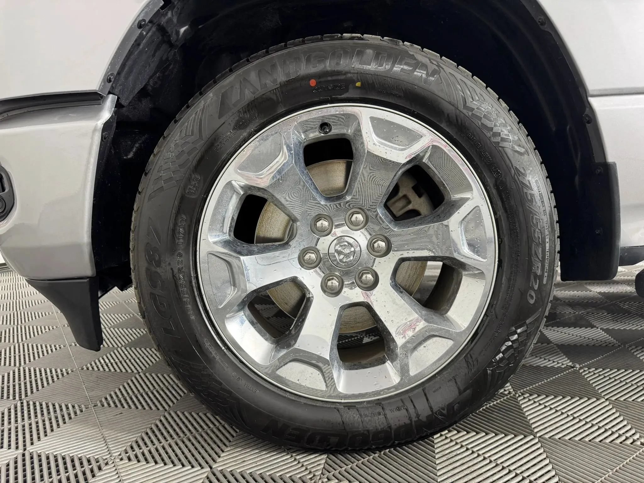 Used 2020 RAM 1500 Big Horn AWD/4WD image 40