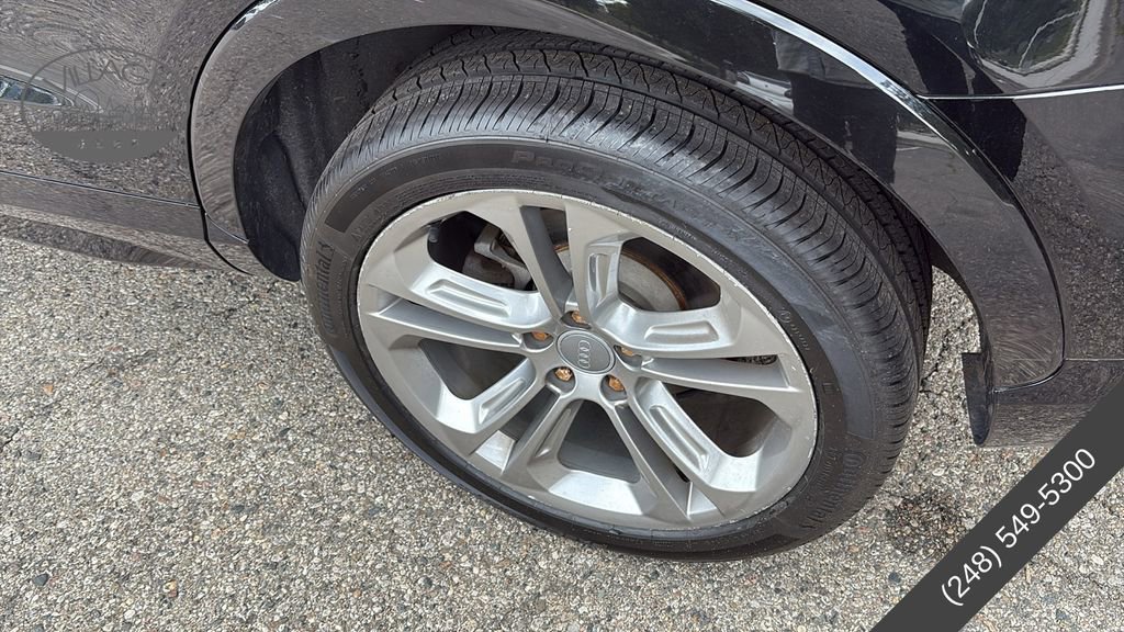 Used 2017 Audi Q3 2.0T Prestige w/ Prestige Package image 24