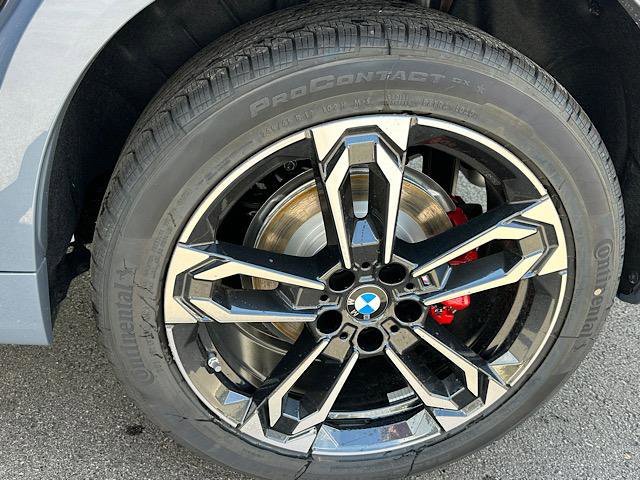 New 2026 BMW X2 xDrive28i w/ Technology Package AWD/4WD image 7