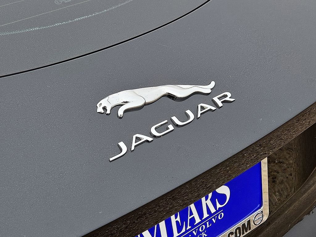 Used 2020 Jaguar F-TYPE Coupe image 13