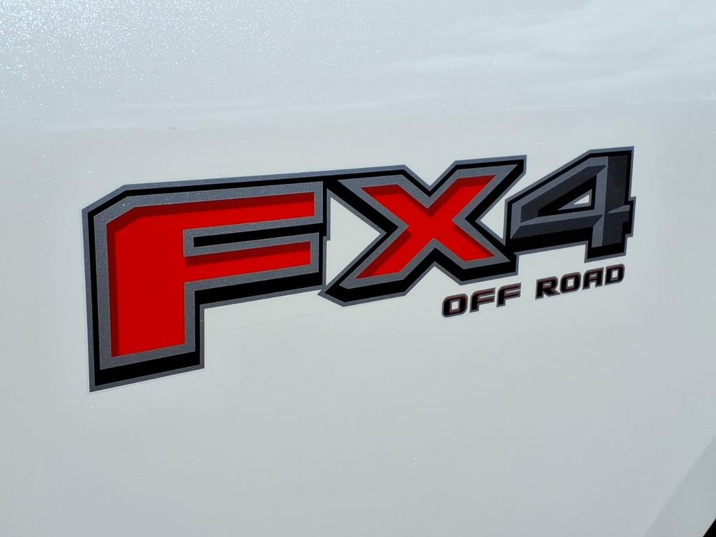 New 2026 Ford F350 4x4 Crew Cab Super Duty image 10