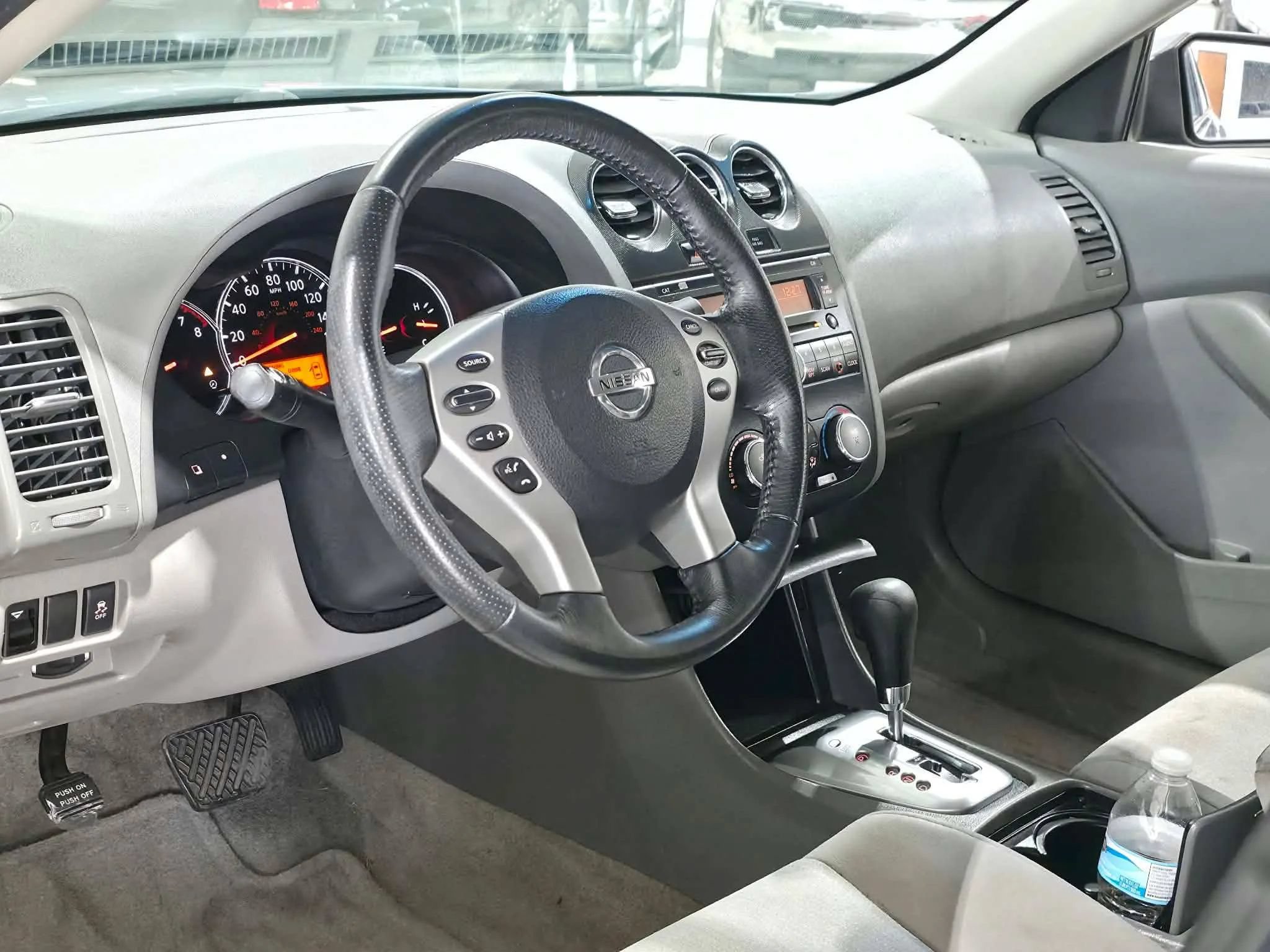 Used 2012 Nissan Altima 2.5 S w/ Convenience Pkg FWD image 9