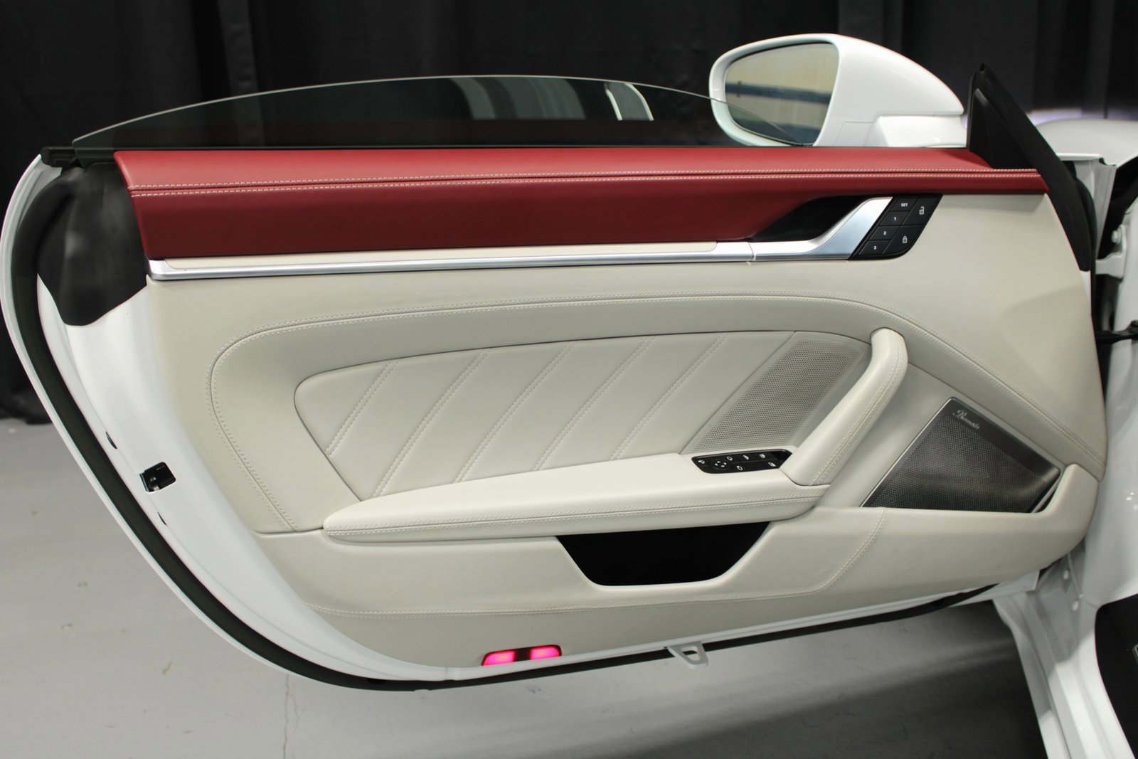 Certified 2023 Porsche 911 Turbo S w/ 911 Turbo Sportdesign Package image 20