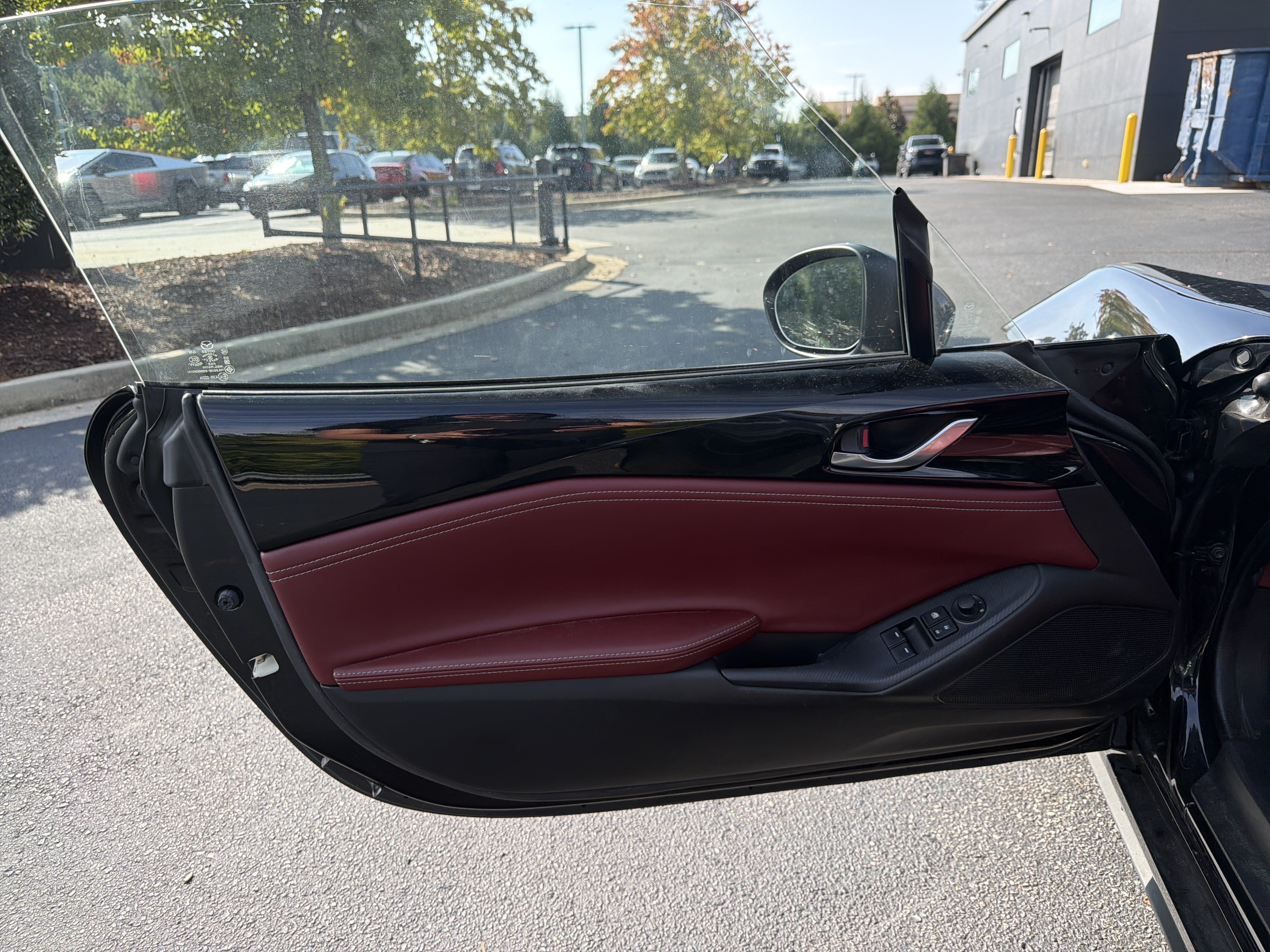Used 2020 MAZDA MX-5 Miata RF Grand Touring RWD image 14