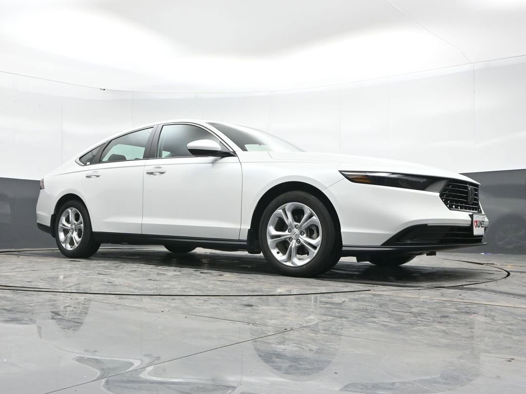Used 2024 Honda Accord LX image 43