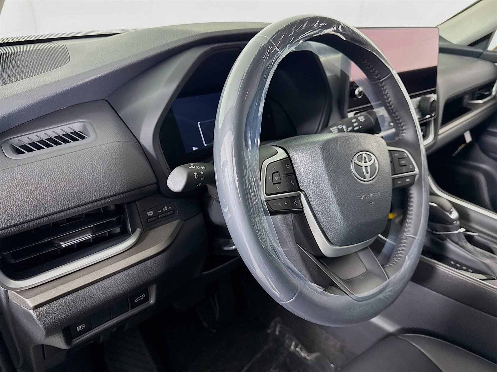 New 2026 Toyota Grand Highlander XLE image 6
