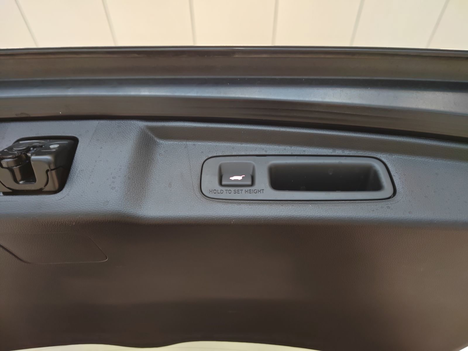 Used 2024 Honda CR-V EX-L image 17