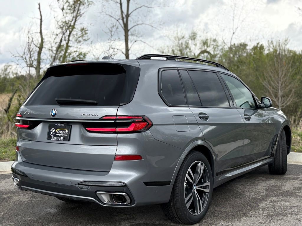 Used 2026 BMW X7 xDrive40i w/ M Sport Package video 4