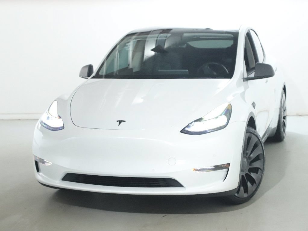 Used 2022 Tesla Model Y Performance AWD/4WD image 3