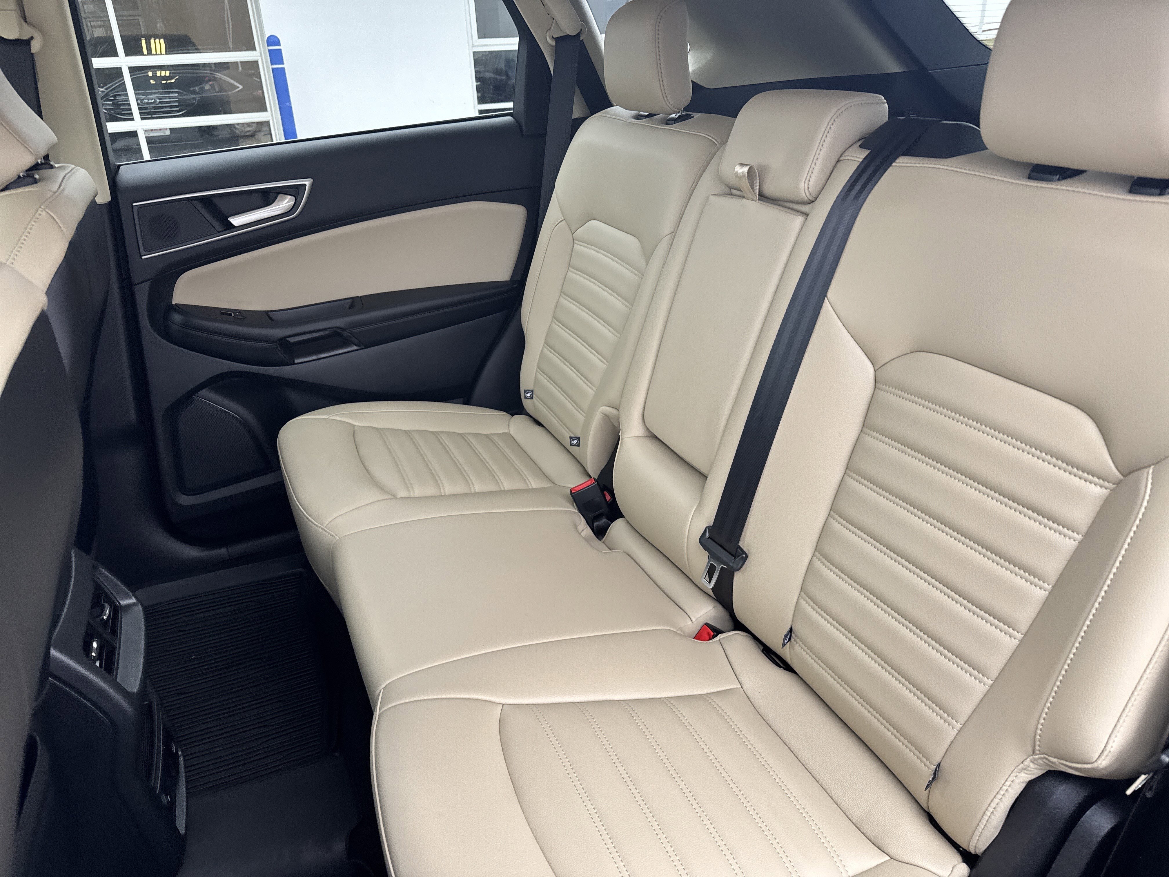 Used 2024 Ford Edge SEL w/ Convenience Package image 29