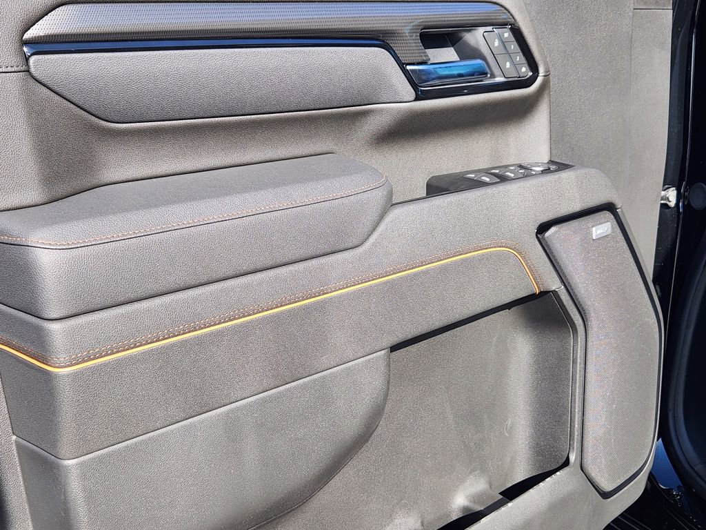 New 2026 GMC Sierra 2500 AT4 w/ AT4 Premium Plus Package image 13