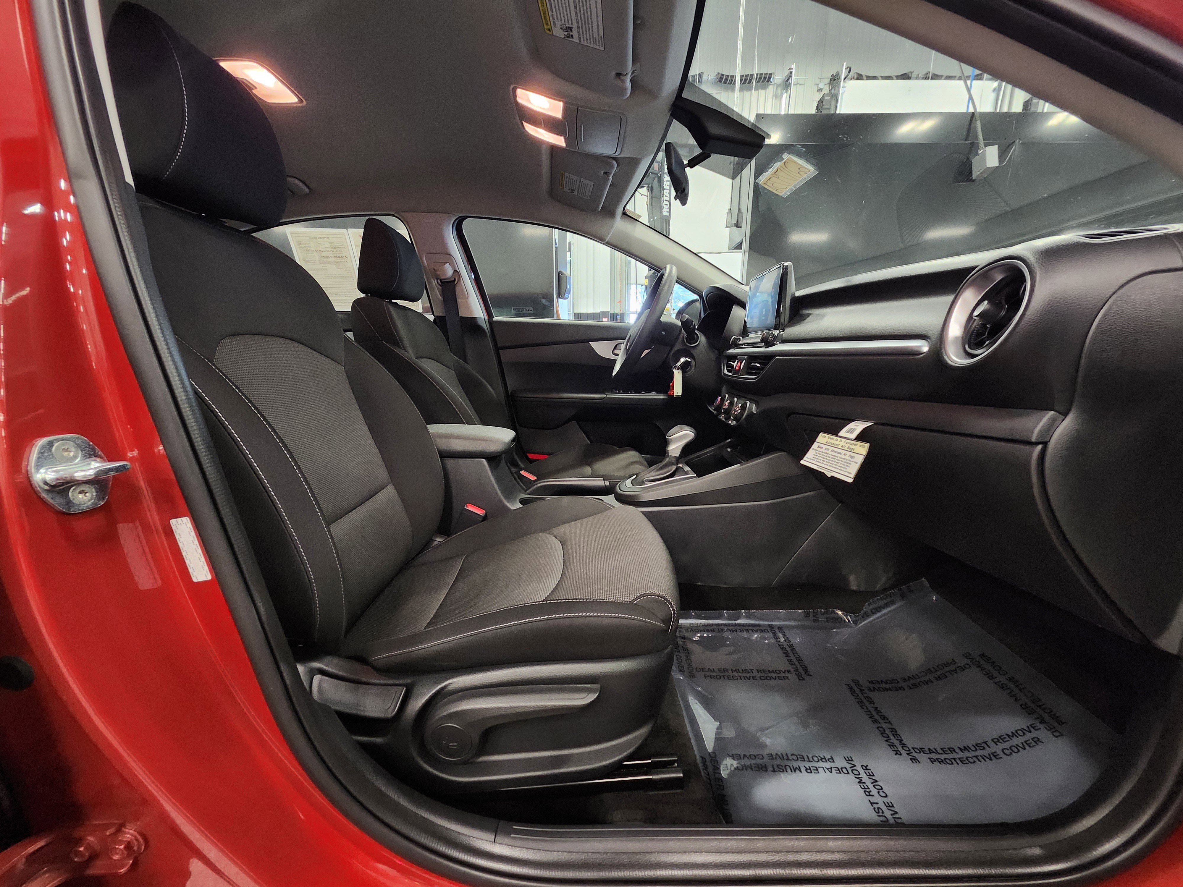 Certified 2022 Kia Forte LXS w/ LXS Technology Package image 23