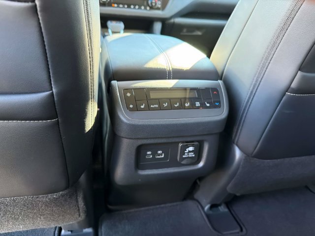 Used 2025 Nissan Pathfinder Platinum w/ Cargo Package FWD image 18