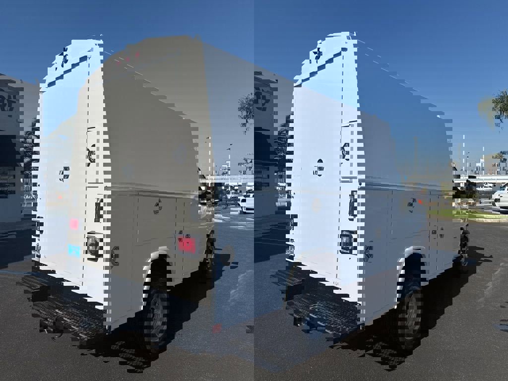 New 2025 Chevrolet Express 3500 w/ Power Convenience Package image 3