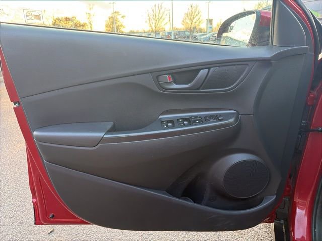 Used 2021 Hyundai Kona SE image 14