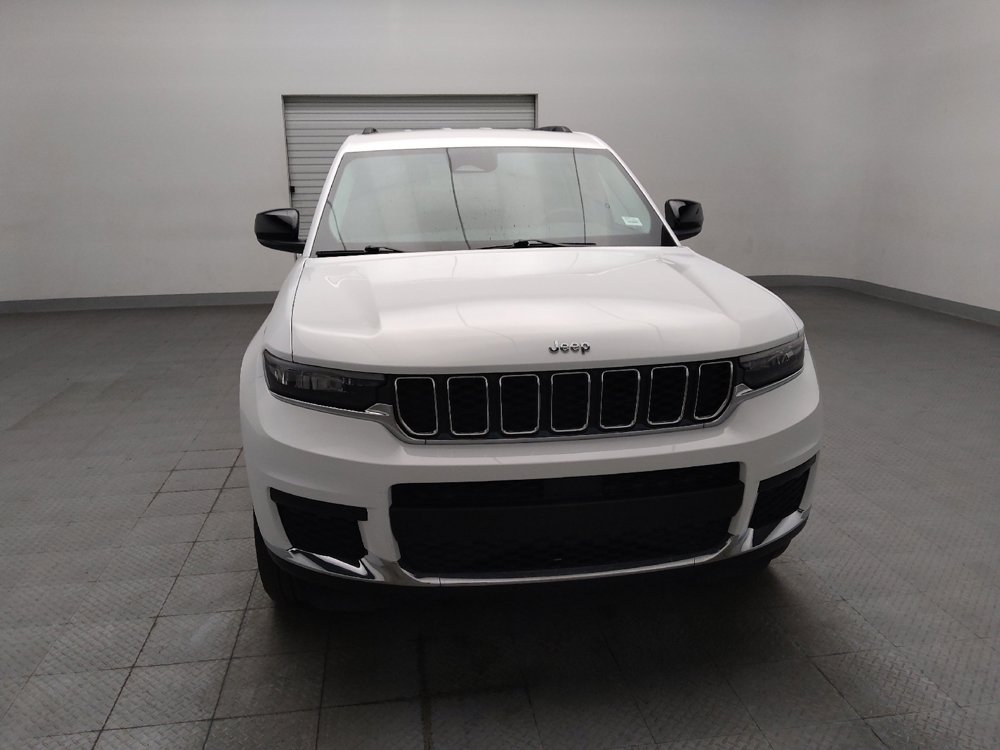 Used 2023 Jeep Grand Cherokee L Laredo AWD/4WD image 14