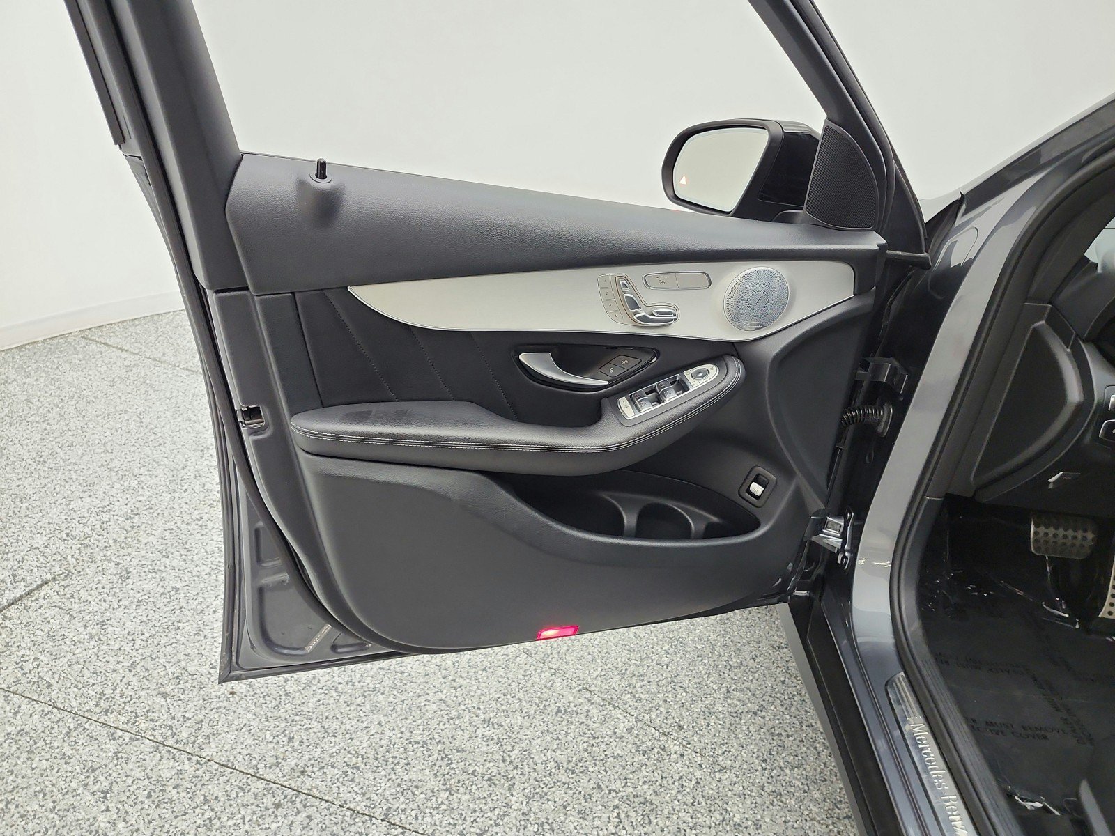 Used 2019 Mercedes-Benz GLC 300 image 15