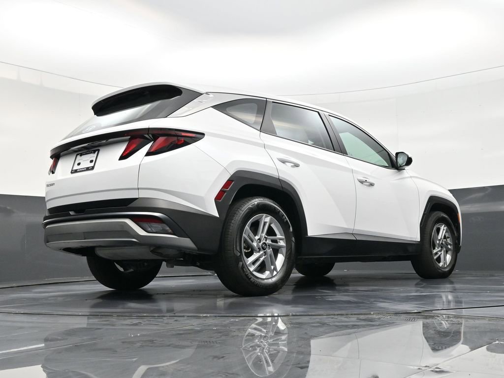 Used 2025 Hyundai Tucson SE image 25