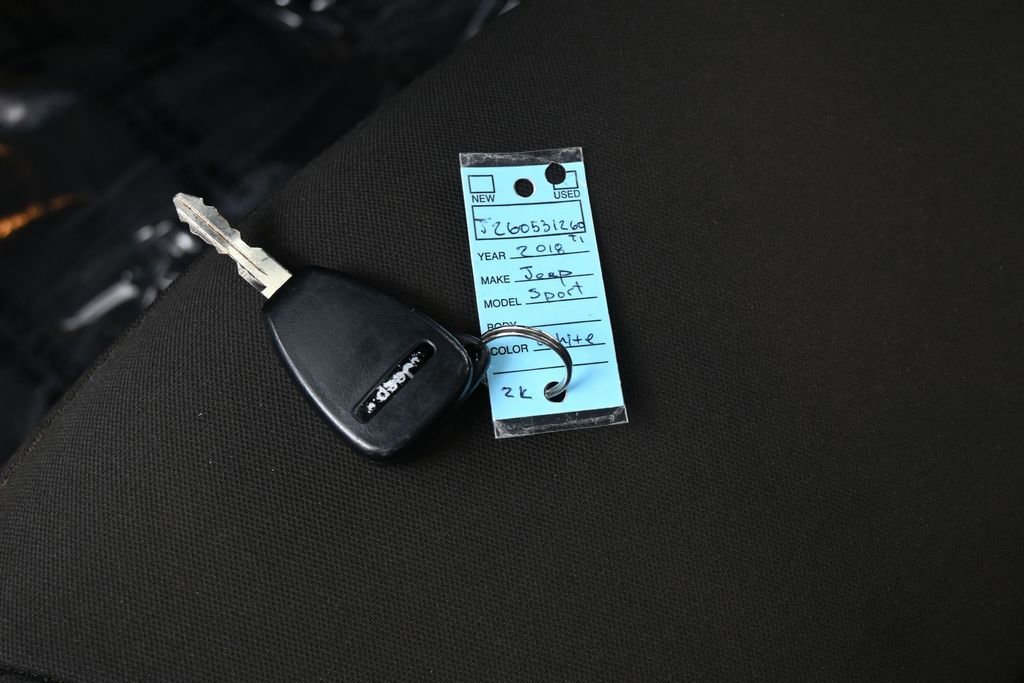Used 2018 Jeep Wrangler Unlimited Sport S AWD/4WD image 16