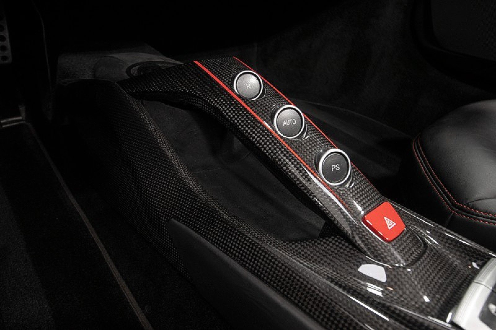 Used 2018 Ferrari 488 Spider image 44