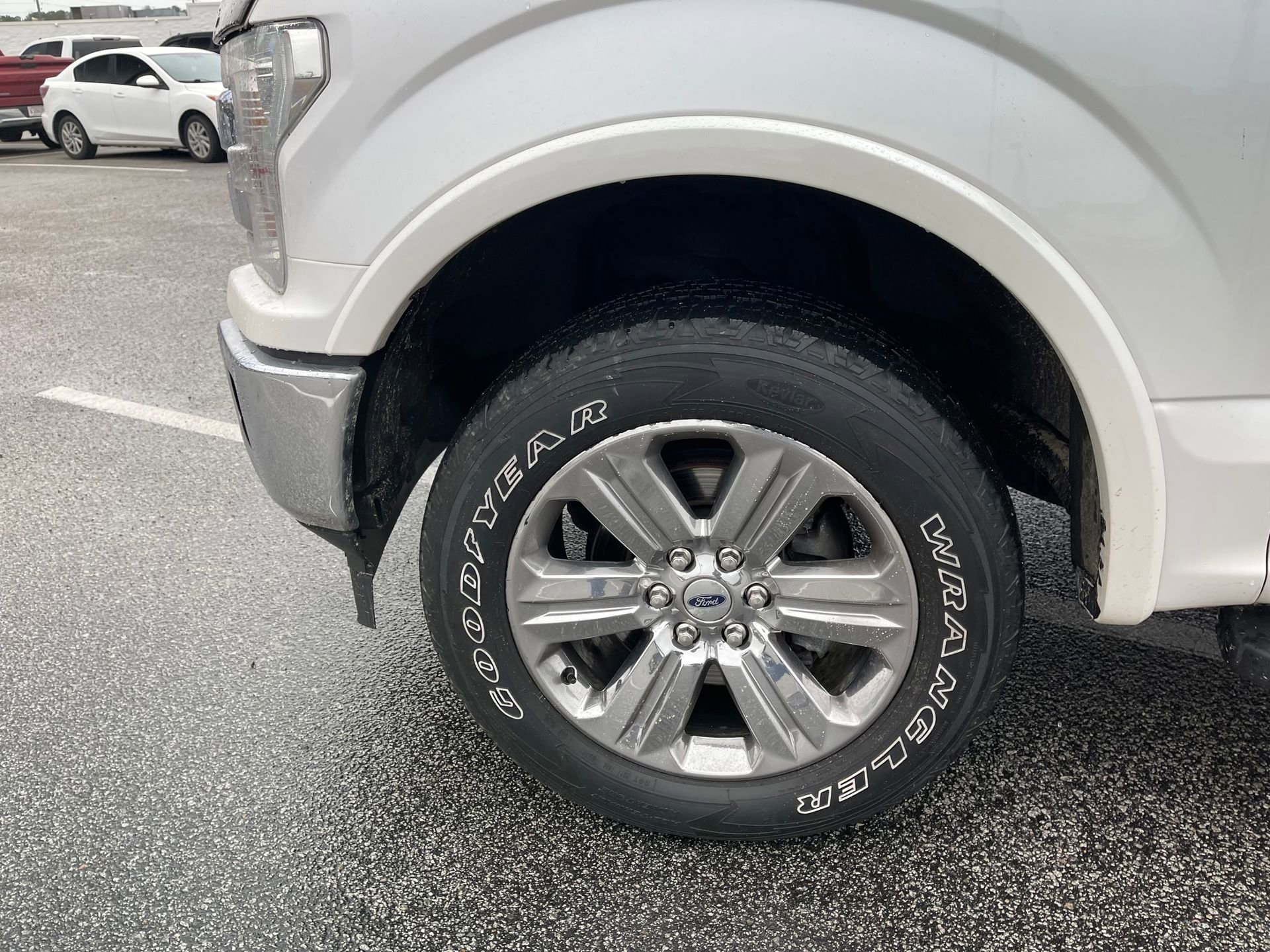 Used 2019 Ford F150 Lariat w/ Equipment Group 502A Luxury image 10