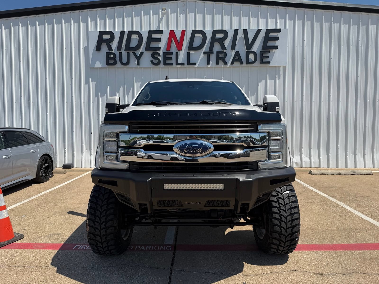Used 2019 Ford F250 King Ranch w/ King Ranch Ultimate Package AWD/4WD image 3