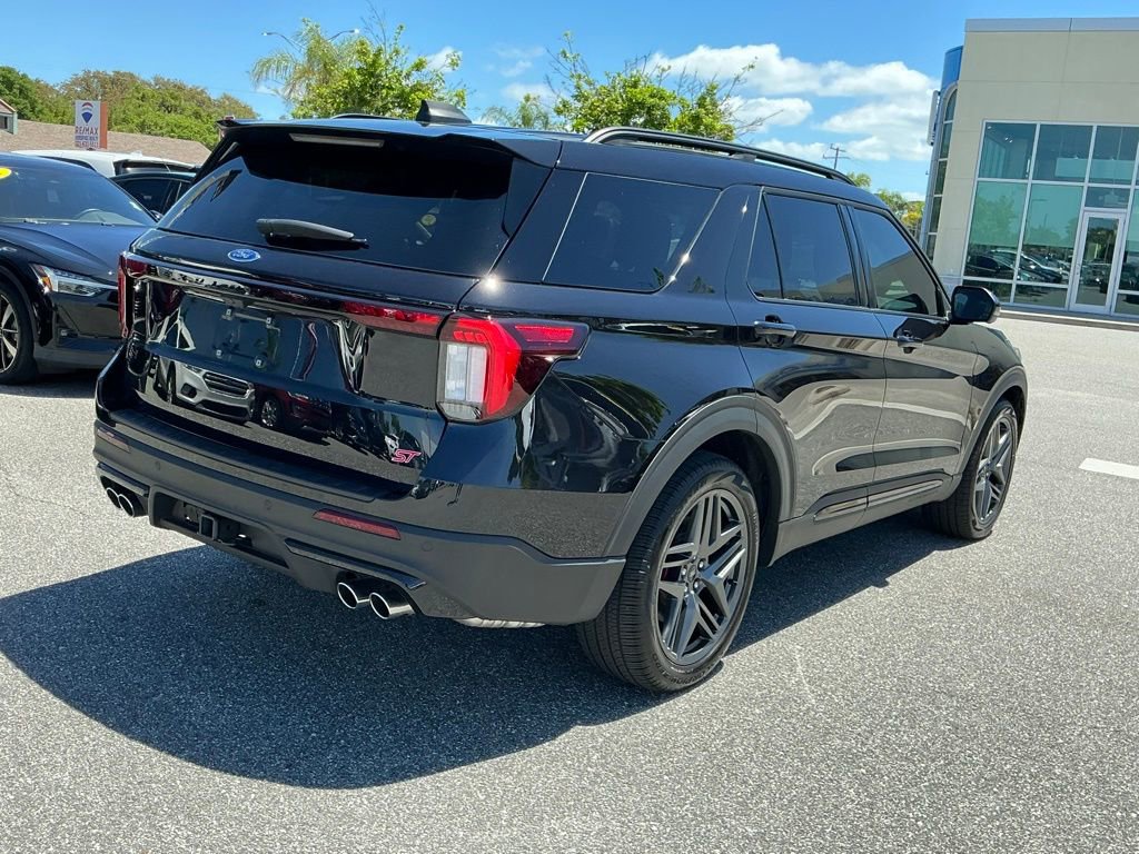 Used 2025 Ford Explorer ST w/ Sun And Sound Package AWD/4WD image 6
