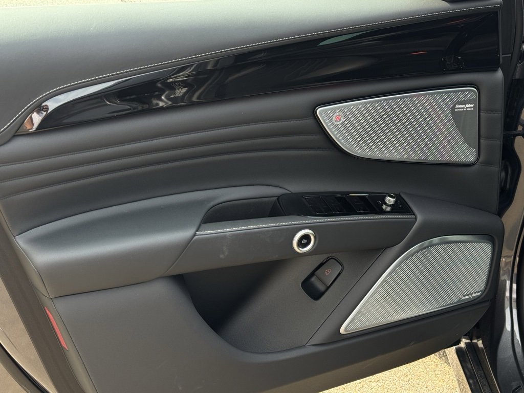 New 2024 Maserati Grecale GT image 12