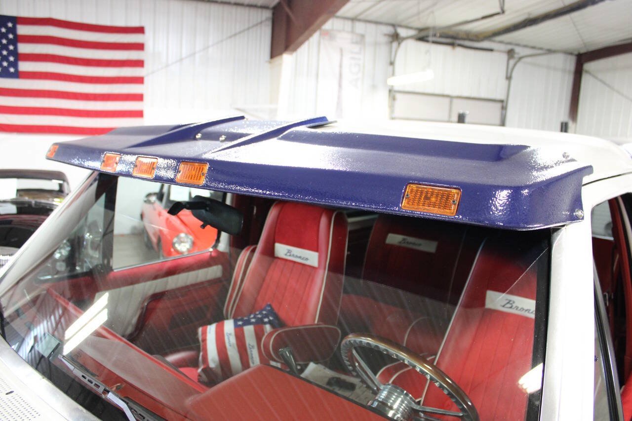 Used 1988 Ford Bronco AWD/4WD image 16