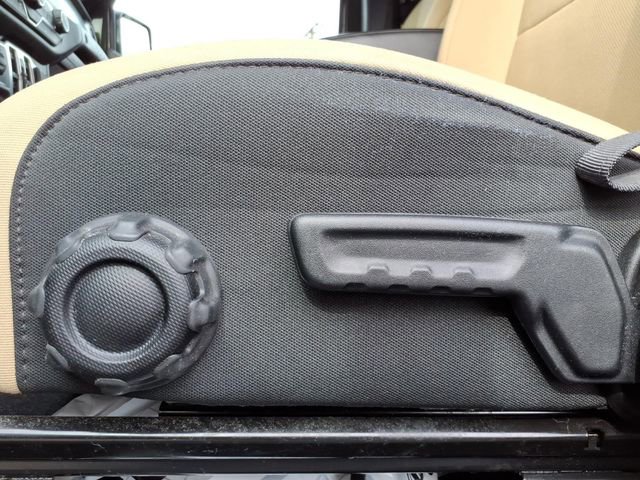 Certified 2023 Jeep Wrangler Unlimited w/ Cold Weather Group image 28