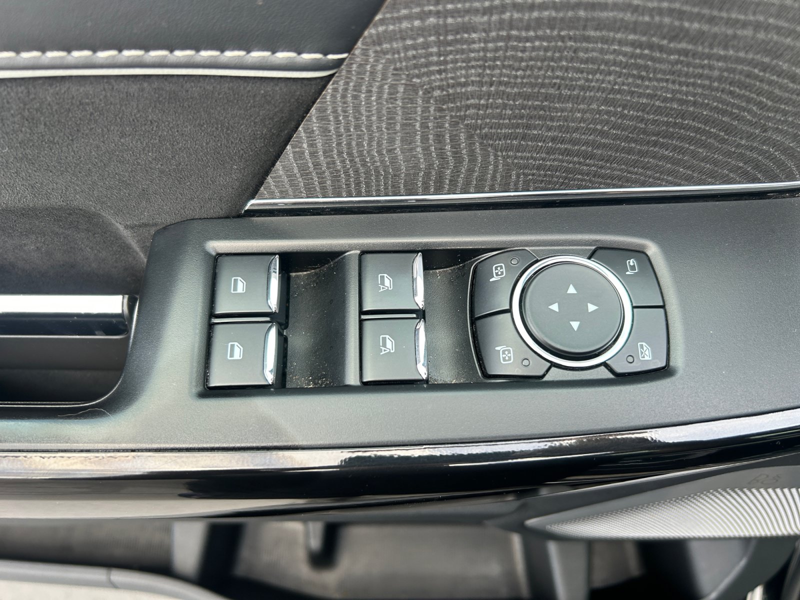 Certified 2023 Ford F150 Lightning Platinum AWD/4WD image 15