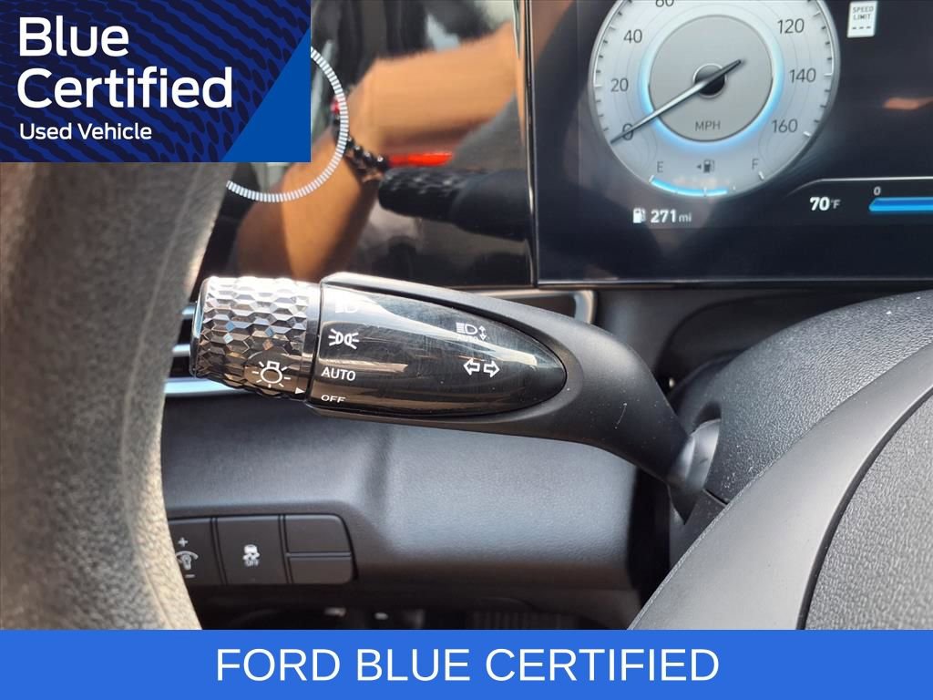 Used 2024 Hyundai Elantra SEL image 18