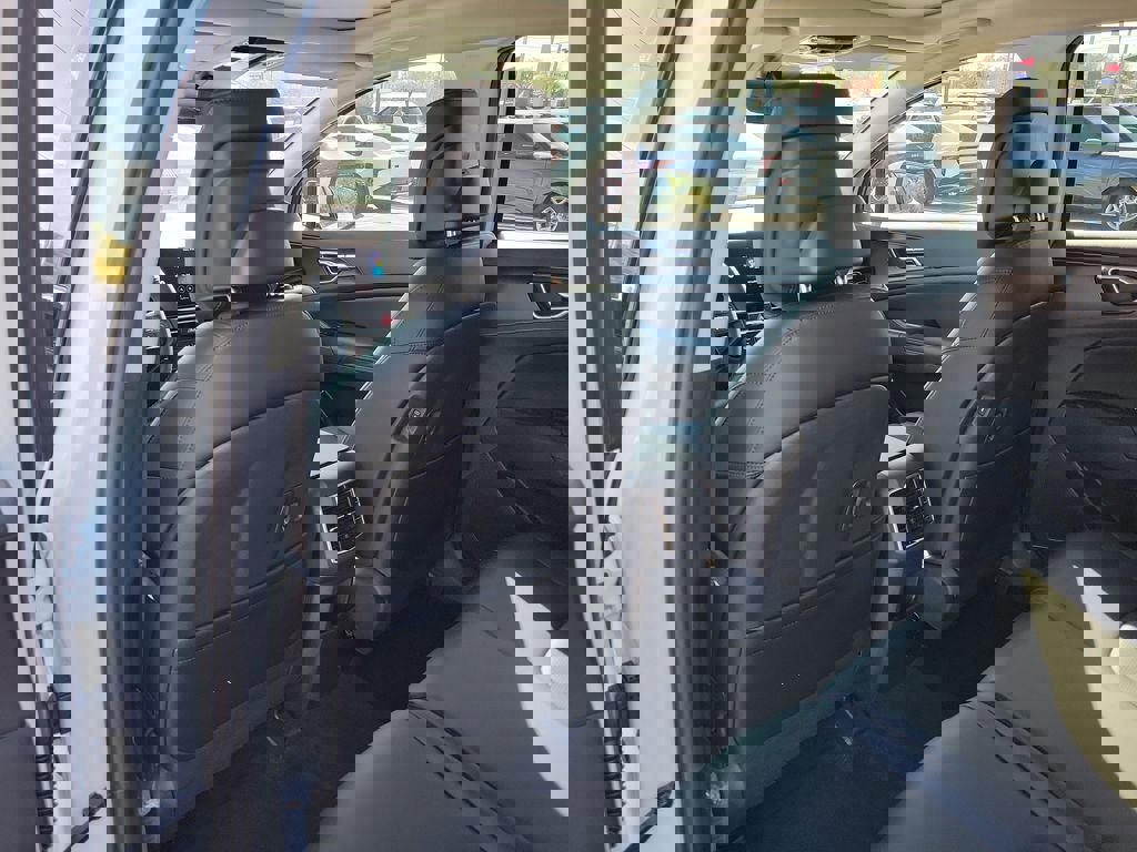 New 2026 Kia Sportage SX image 17