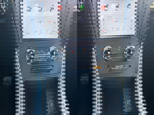 Used 2024 Ford Edge SEL image 21