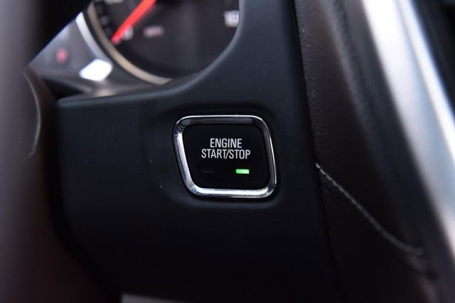 Used 2023 GMC Acadia SLT image 19